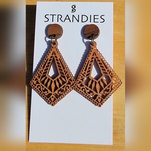 Lightweight wooden earrings